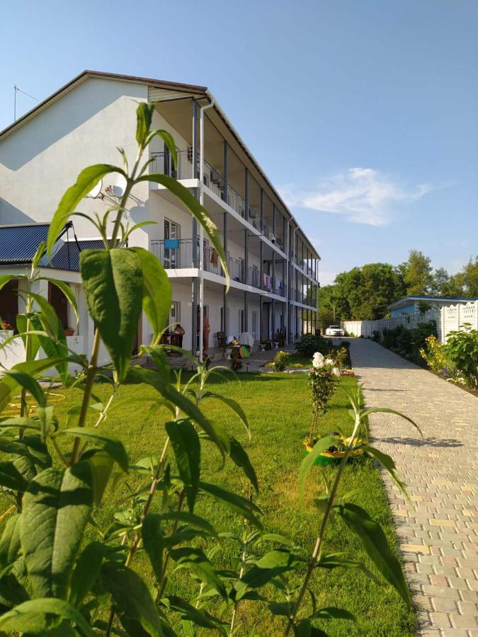 Hotel Balcony Zaliznyi Port Exterior foto